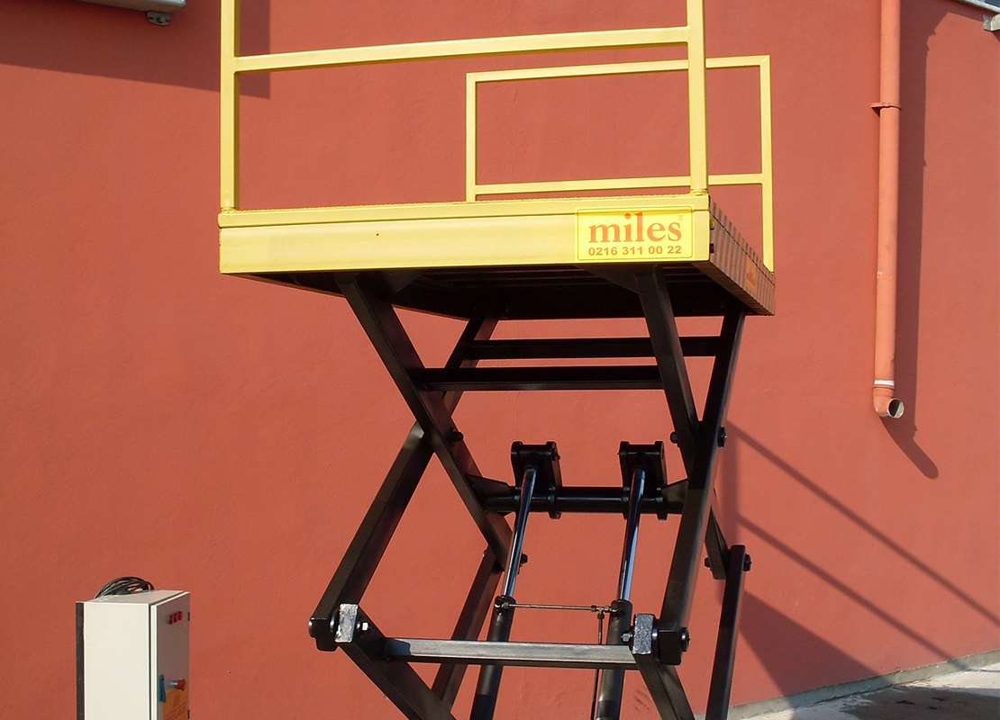 scissor-platform-lift-1.jpg