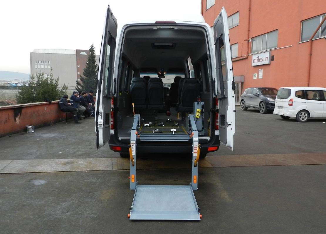 vehicle-type-disabled-lift-3.jpg